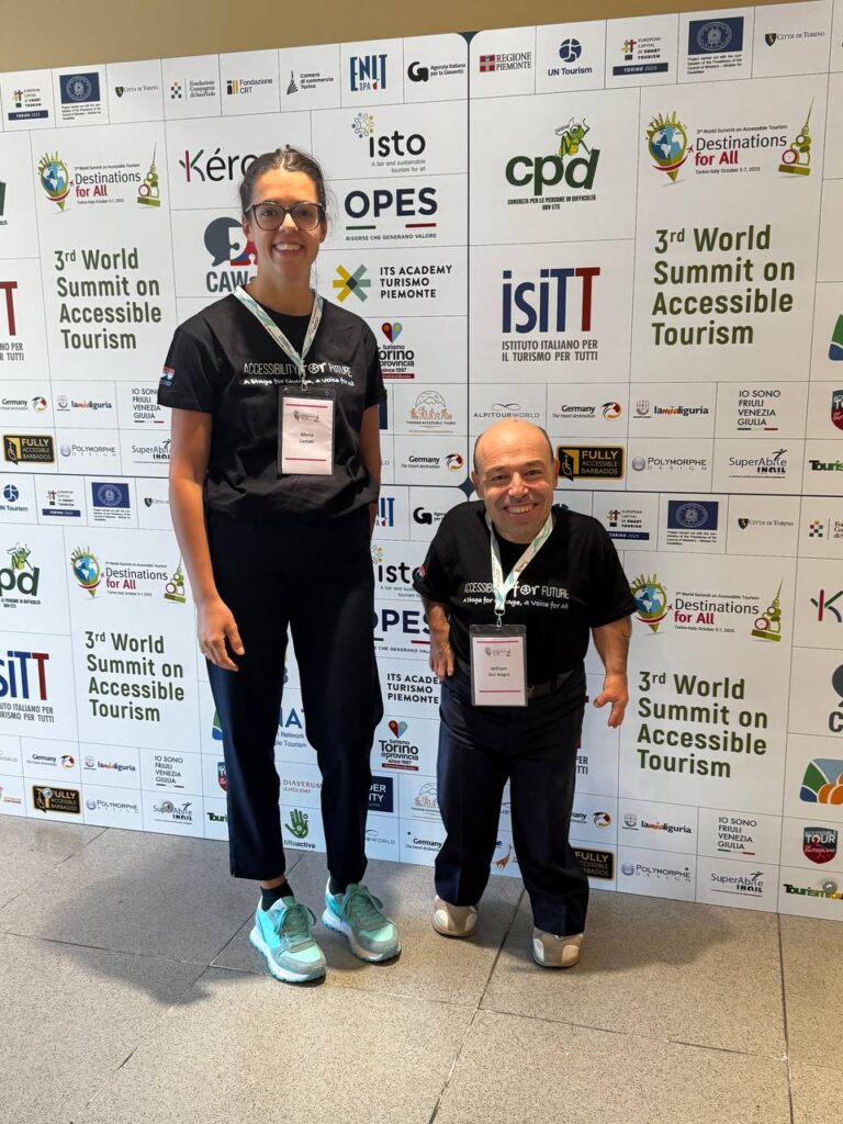 Maria Lazzati e William Del Negro al 3° World Summit on Accessible Tourism – Destinations4All, mentre partecipano alla sessione “IT and Technologies” dedicata a open data e tecnologie per l’accessibilità.